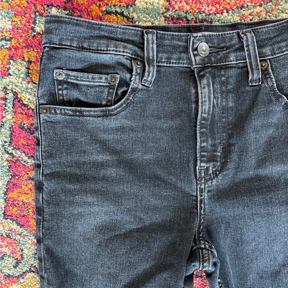 Levi’s | Women’s Dark Blue Premium 725 Highwaist Kickboot Side Slit Jeans, 28x34 - Picture 9 of 13